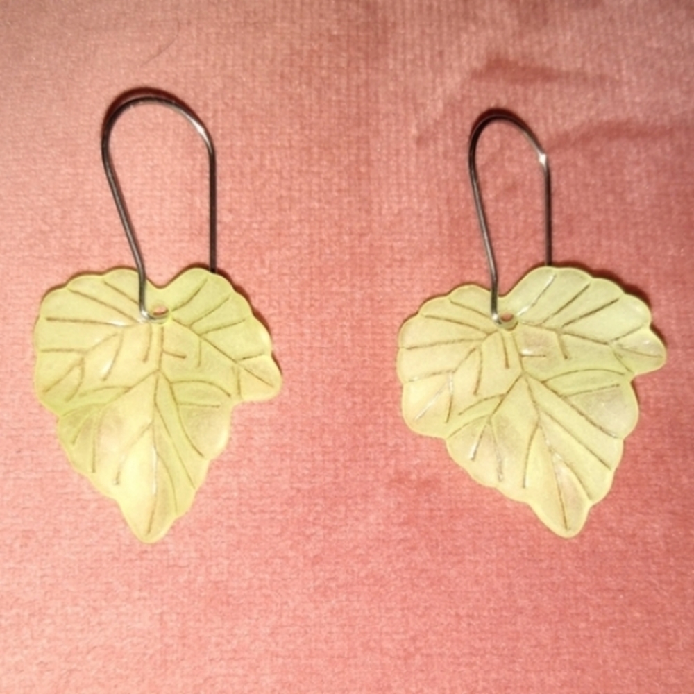 New Handmade Leaf Earrings Light Green Delicate Thin Resin Leaves Steel Wires